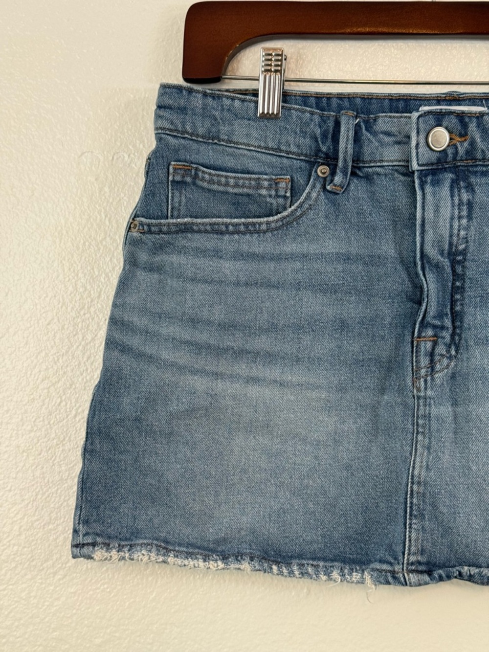 NWOT Good American 90s Denim Mini Skirt Indigo Sz 8 Y2K Bohemian Indie Sleeze - Picture 4 of 9